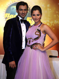 CLT20: Shoaib Malik plays host to Lahore Lions at wife Sania's house